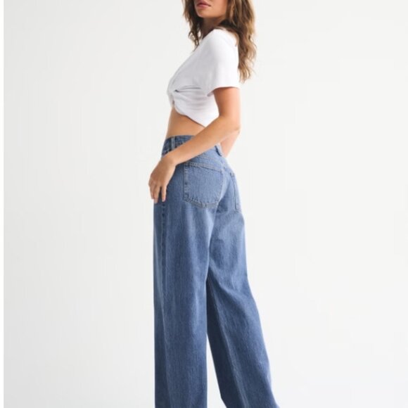 Abercrombie Ultra Loose Low Rise Wide Leg Jean in Medium Blue - Picture 6 of 6